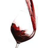 чаша червено вино квадратна