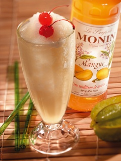 Коктейл със сироп манго Монин